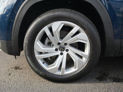 Certified 2022 Volkswagen Atlas SE image 11