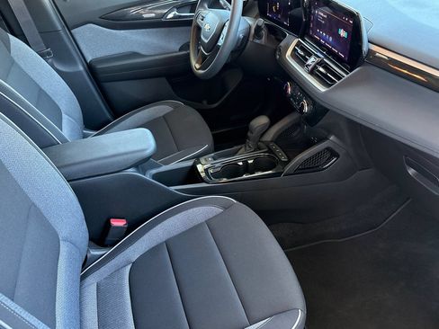 Used 2026 Chevrolet TrailBlazer LT w/ Driver Confidence Package FWD image 23