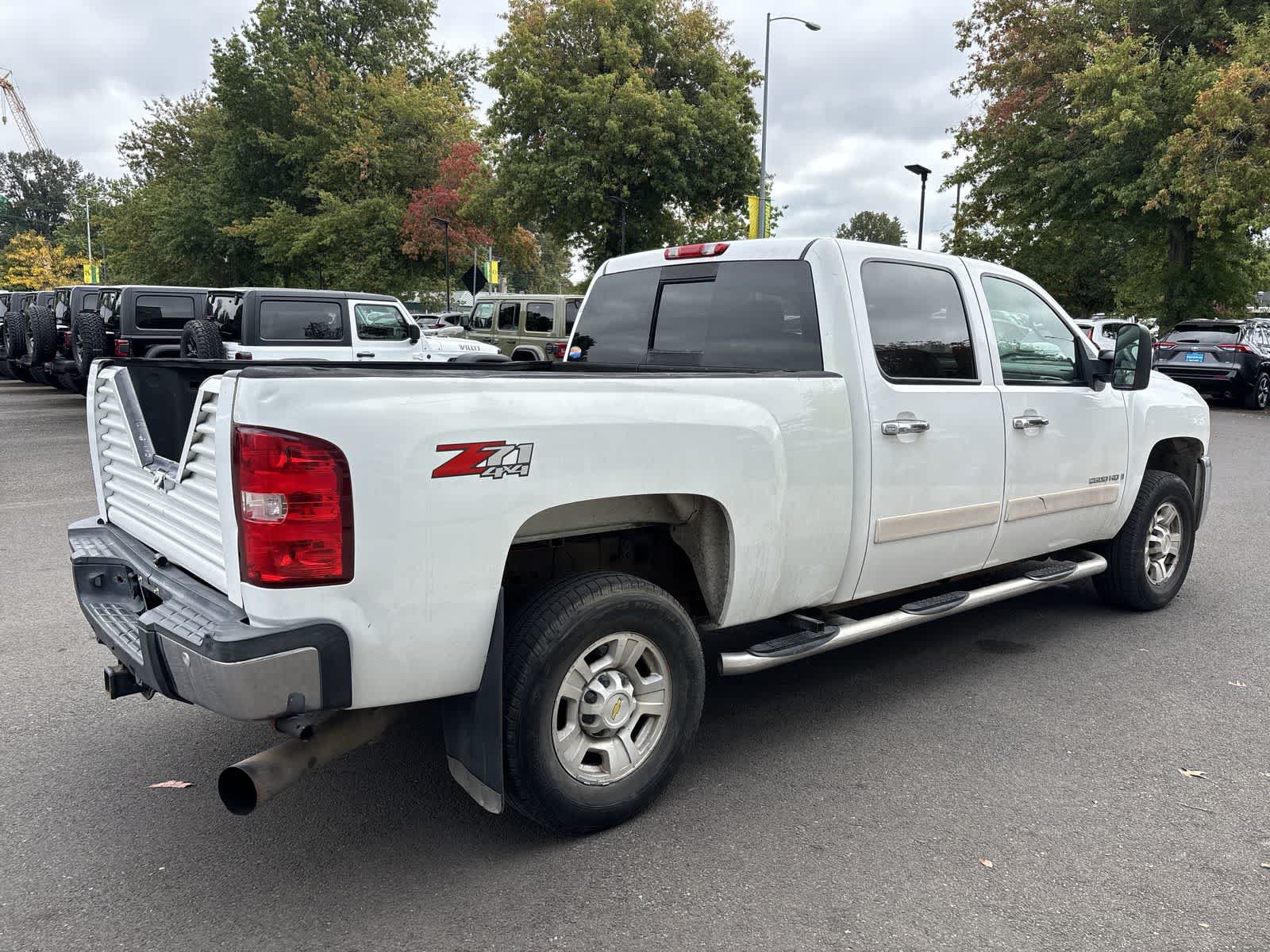 Used 2007 Chevrolet Silverado 2500 LTZ w/ Safety Package AWD/4WD image 4