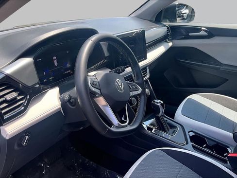 Used 2025 Volkswagen Taos S FWD image 17