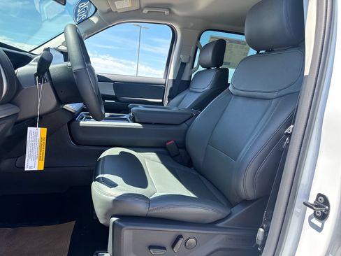 New 2026 Ford Expedition Active RWD image 14
