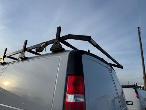 Used 2020 Chevrolet Express 2500 w/ Driver Convenience Package image 11