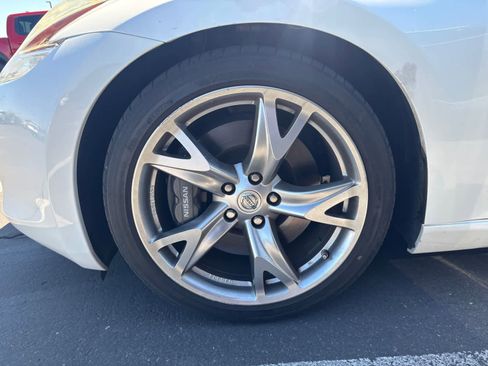 Used 2012 Nissan 370Z Touring w/ Sport Pkg image 6