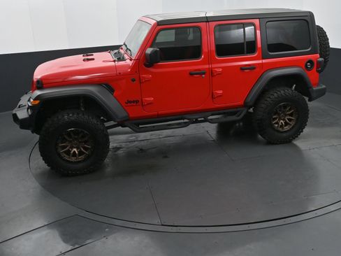 Used 2024 Jeep Wrangler Sport S image 29