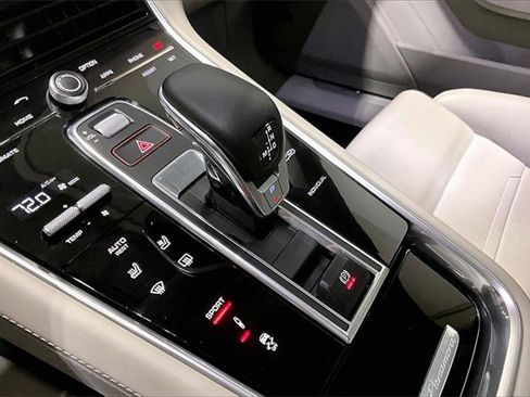 Used 2020 Porsche Panamera 4S image 13