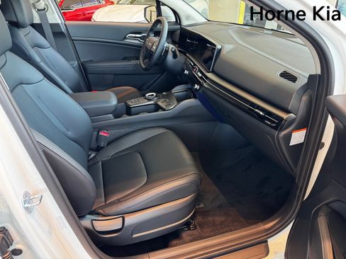 New 2026 Kia Sportage EX image 18