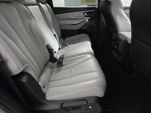 Used 2023 Acura MDX FWD w/ Technology Package image 15