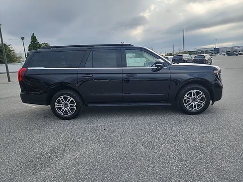 Used 2025 Ford Expedition Max Active image 5