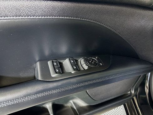 Used 2017 Lincoln MKZ Reserve FWD image 19