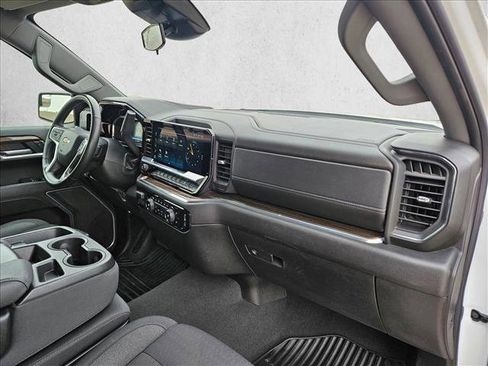 Certified 2025 Chevrolet Silverado 1500 LT AWD/4WD image 20