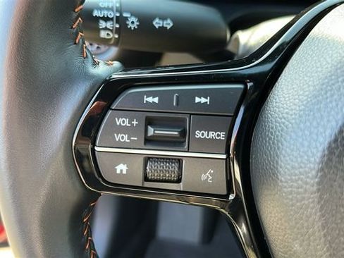 Used 2025 Honda HR-V Sport image 11