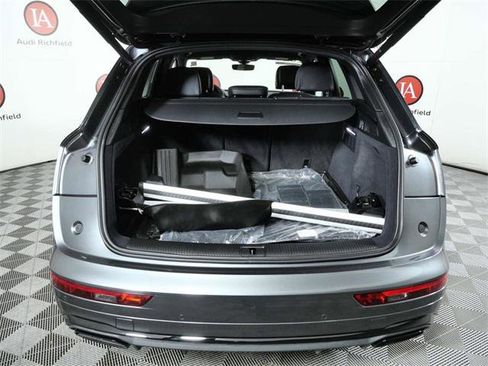 Certified 2024 Audi Q5 2.0T Premium image 10