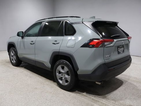 Used 2022 Toyota RAV4 XLE image 4