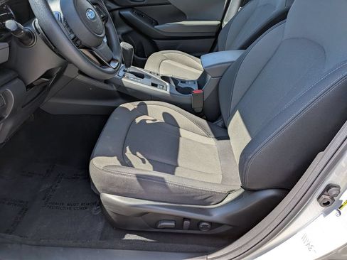 Used 2025 Subaru Crosstrek 2.5i Premium AWD/4WD image 25