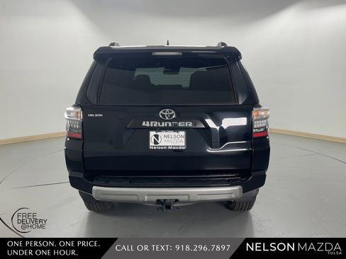 Used 2021 Toyota 4Runner TRD Off-Road Premium image 7