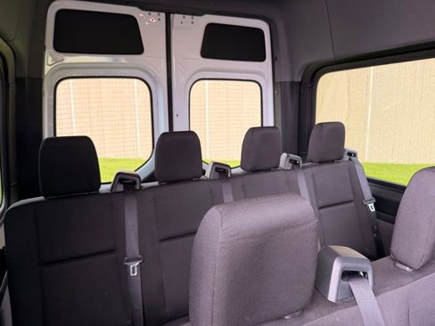 Used 2024 Mercedes-Benz Sprinter 2500 image 20