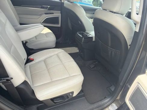 Used 2022 Kia Telluride EX w/ EX Premium Package AWD/4WD image 12
