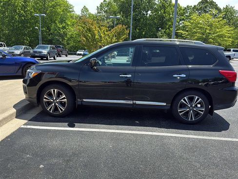 Used 2020 Nissan Pathfinder Platinum AWD/4WD image 1