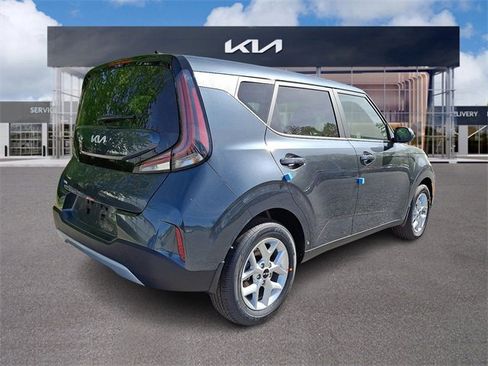 New 2025 Kia Soul LX w/ LX Technology Package image 4