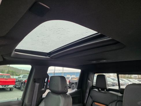 Used 2021 GMC Sierra 1500 AT4 image 6