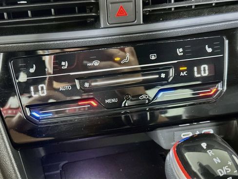 Used 2025 Volkswagen Jetta GLI Autobahn FWD image 26