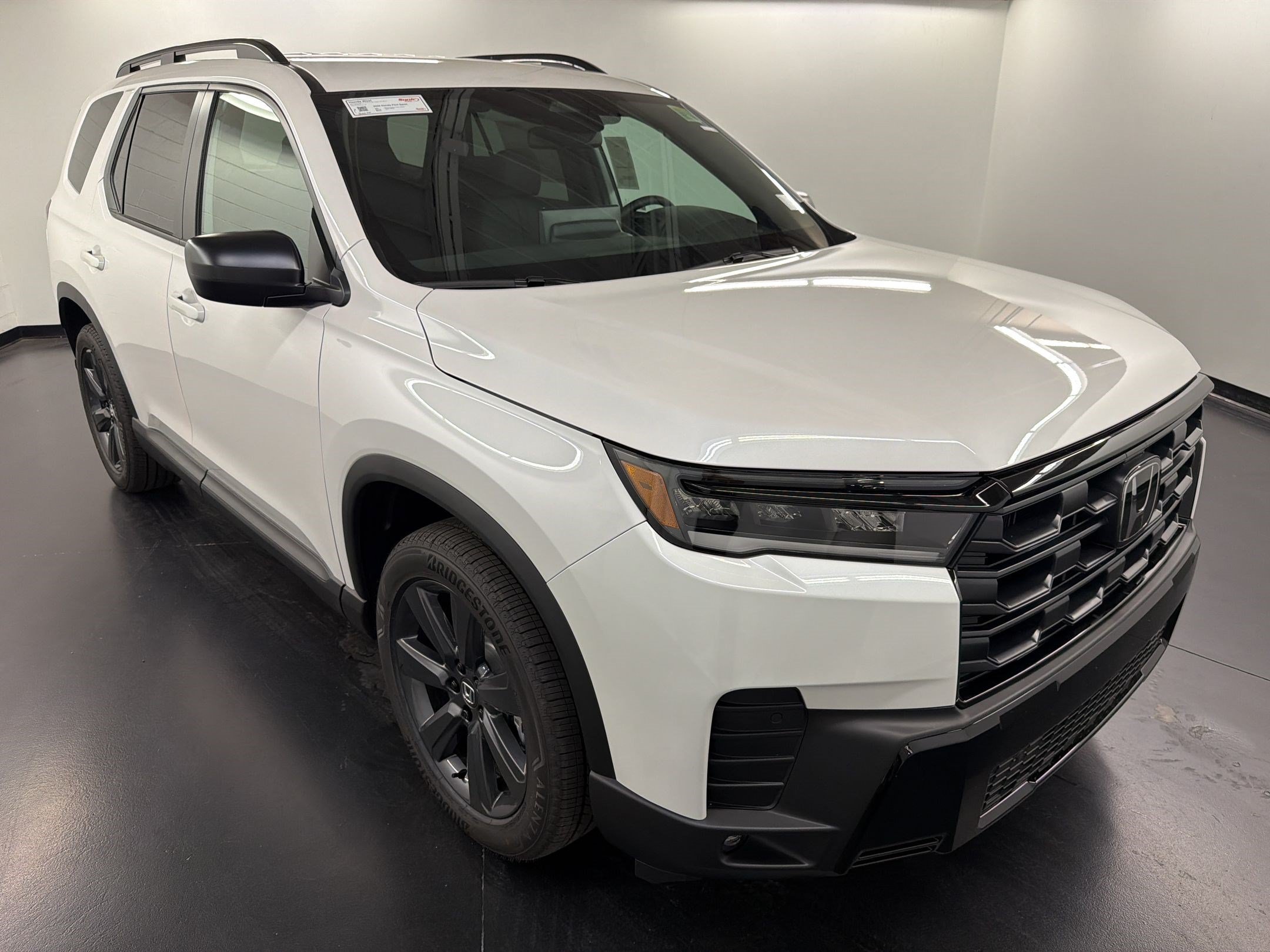 New 2026 Honda Pilot Sport image 7
