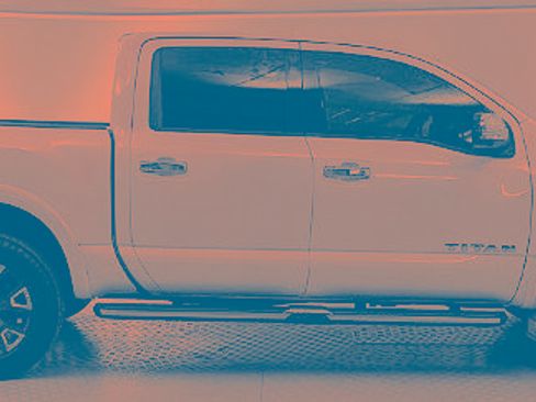 Used 2021 Nissan Titan Platinum Reserve w/ Moonroof Package AWD/4WD image 2