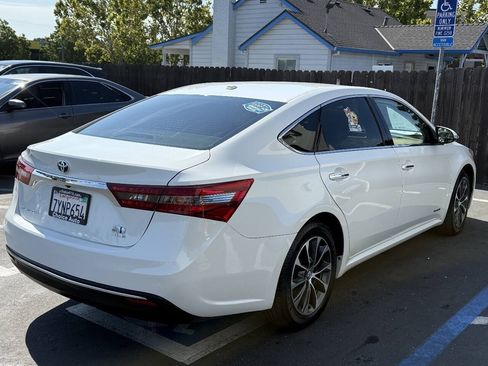 Used 2016 Toyota Avalon XLE Plus FWD image 8