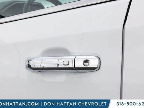 Used 2023 GMC Sierra 1500 SLT w/ SLT Premium Plus Package AWD/4WD image 28
