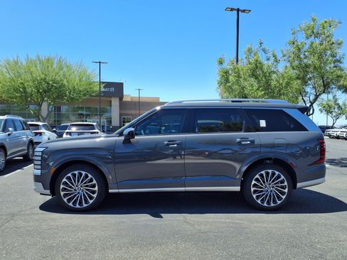 New 2026 Hyundai Palisade Calligraphy FWD image 3