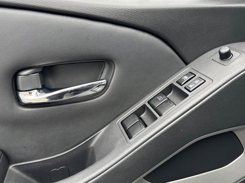 Certified 2023 Nissan Frontier SV image 12