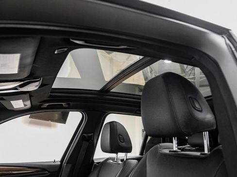 Used 2019 BMW X3 sDrive30i RWD image 5