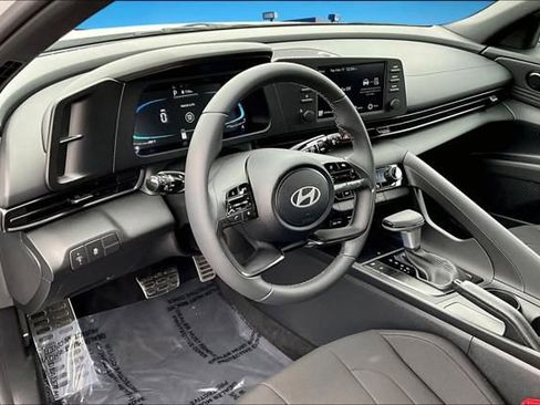 New 2026 Hyundai Elantra SEL Sport Premium FWD image 6