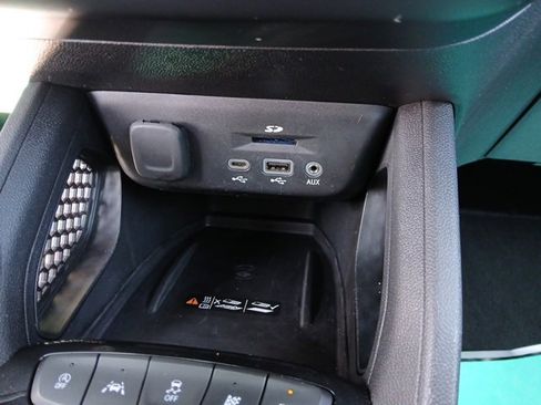 Used 2022 Chevrolet TrailBlazer RS w/ Sun and Liftgate Package image 20