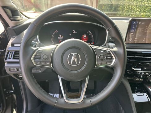 Used 2025 Acura MDX FWD w/ Technology Package image 15