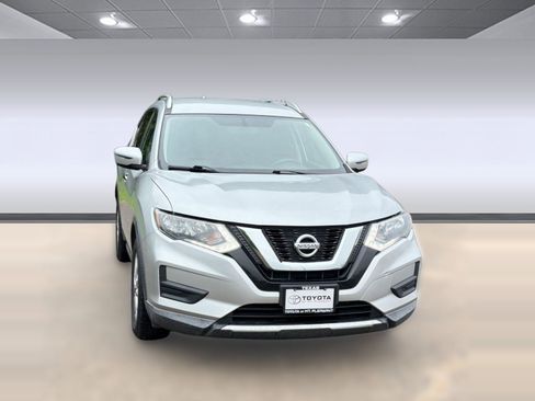 Used 2017 Nissan Rogue SV FWD image 20