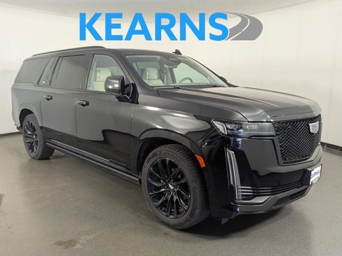 Used 2022 Cadillac Escalade ESV Sport Platinum w/ LPO, ONYX Package AWD/4WD image 1