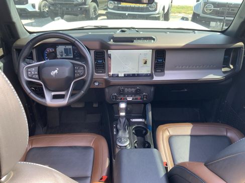 Used 2023 Ford Bronco Outer Banks AWD/4WD image 48