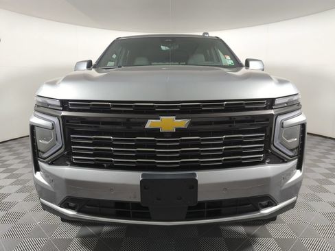 Used 2026 Chevrolet Tahoe High Country AWD/4WD image 3