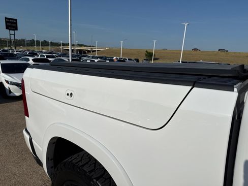 Used 2025 RAM 1500 Limited AWD/4WD image 7