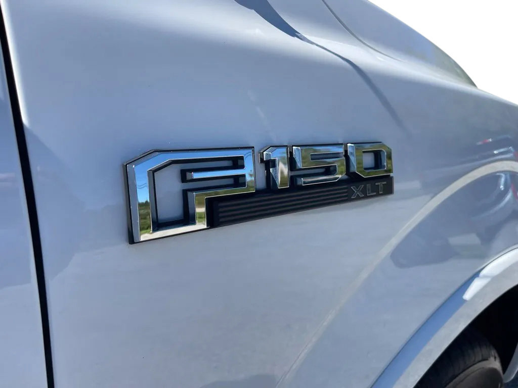 Used 2020 Ford F150 XLT w/ Equipment Group 302A Luxury AWD/4WD image 12