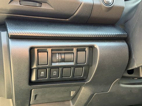 Used 2023 Subaru Crosstrek 2.0i Premium image 12