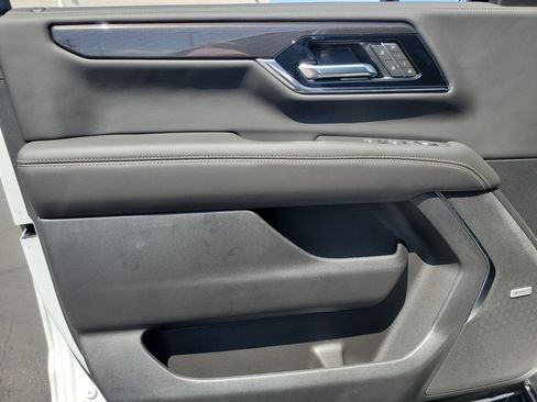 New 2026 GMC Yukon XL Elevation AWD/4WD image 11