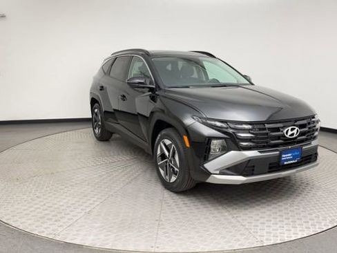 Certified 2025 Hyundai Tucson SEL AWD/4WD image 8