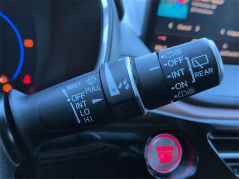 Used 2022 Acura MDX FWD image 28