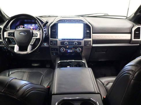 Certified 2022 Ford F250 Platinum w/ FX4 Off-Road Package AWD/4WD image 34