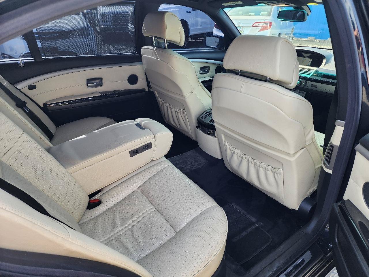 Used 2006 BMW 750Li RWD image 31