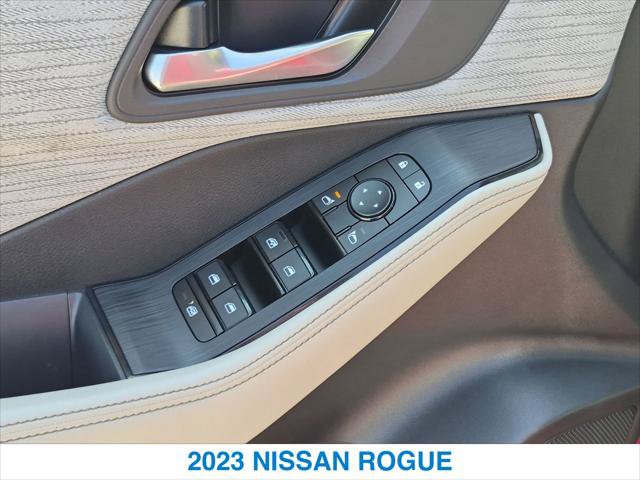 Used 2023 Nissan Rogue SV FWD image 13