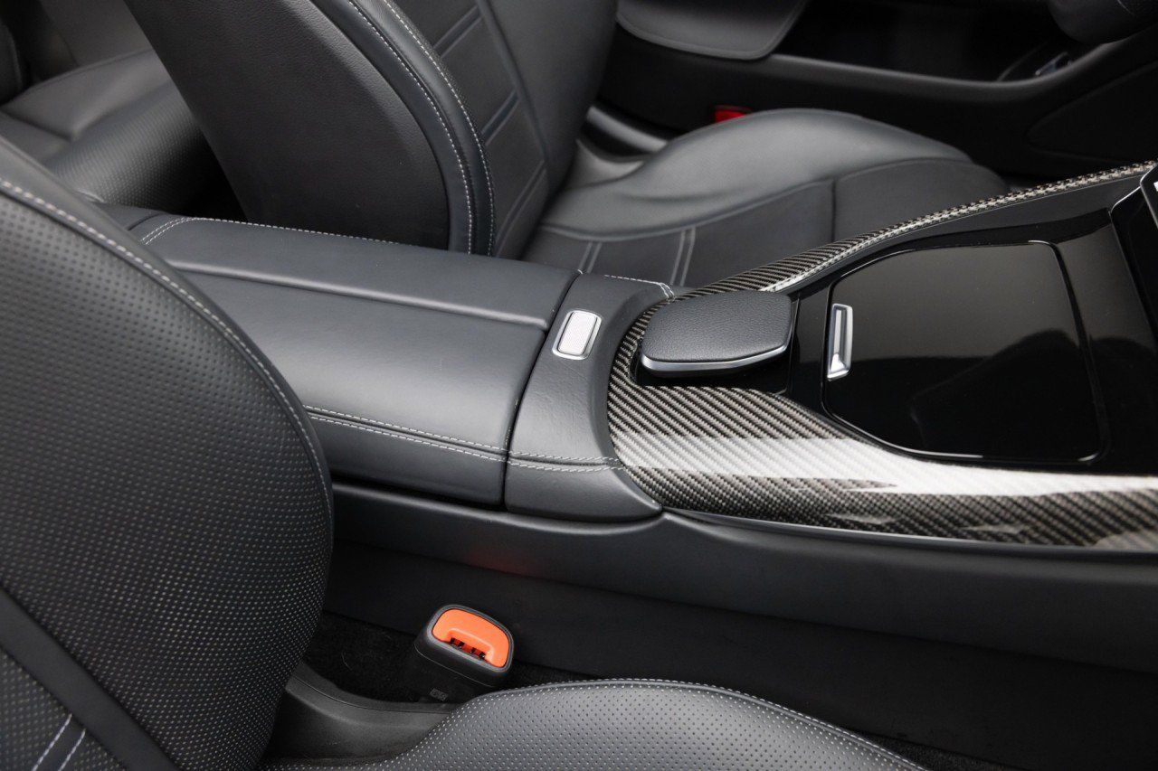 Used 2022 Mercedes-Benz SL 63 AMG 4MATIC w/ AMG Aerodynamic Package image 18