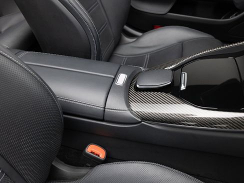 Used 2022 Mercedes-Benz SL 63 AMG 4MATIC w/ AMG Aerodynamic Package image 18